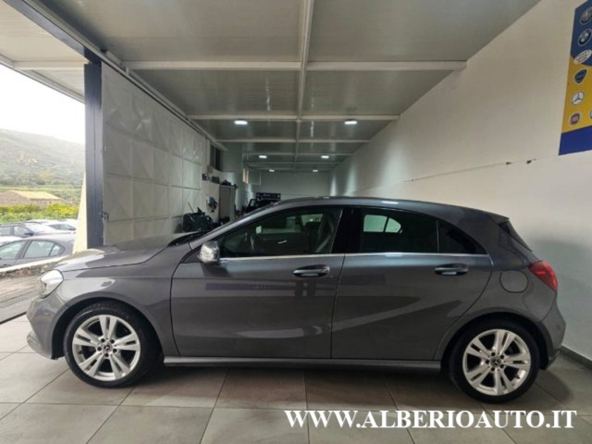 Mercedes-Benz Classe A 180 d Automatic Premium (5)