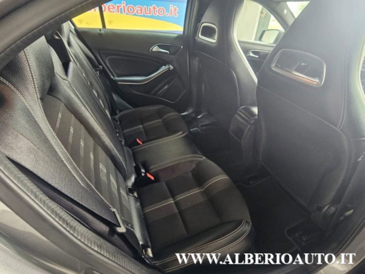 Mercedes-Benz Classe A 180 d Automatic Premium (8)