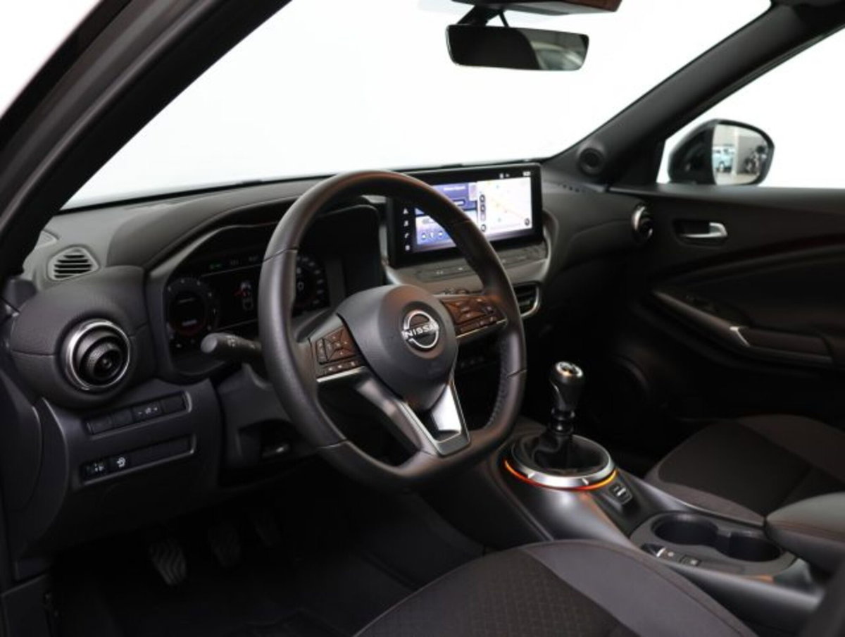Nissan Juke 1.0 dig-t N-Connecta 114cv (9)