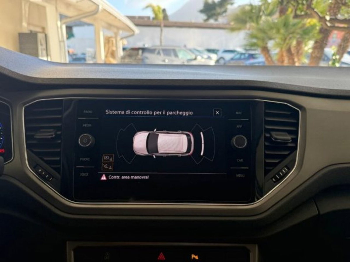 Volkswagen T-Roc 2.0 tdi Style 115cv (13)