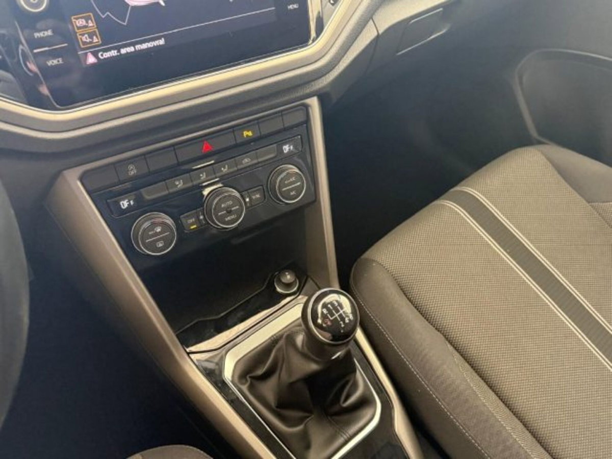 Volkswagen T-Roc 2.0 tdi Style 115cv (14)