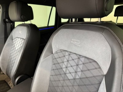 Volkswagen Tiguan 2.0 TDI 150 CV SCR DSG 4MOTION R-Line (9)