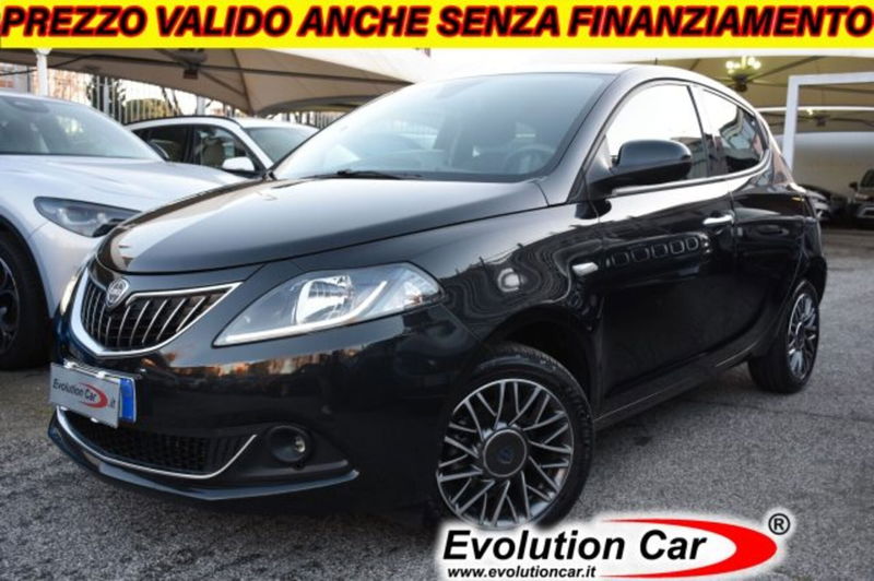 Lancia Ypsilon 1.0 FireFly 5 porte S&S Hybrid Ecochic Gold