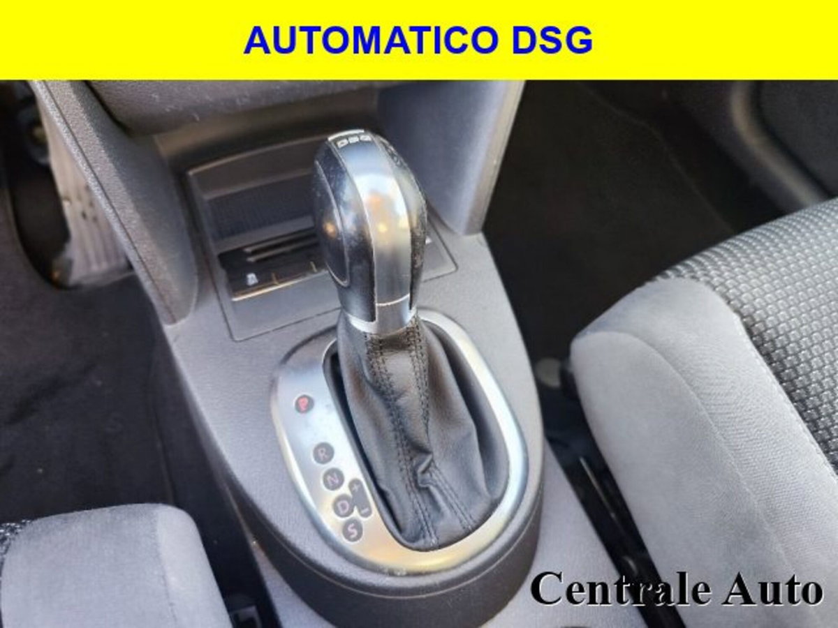 Volkswagen Touran 1.6 TDI DSG Comfortline (17)