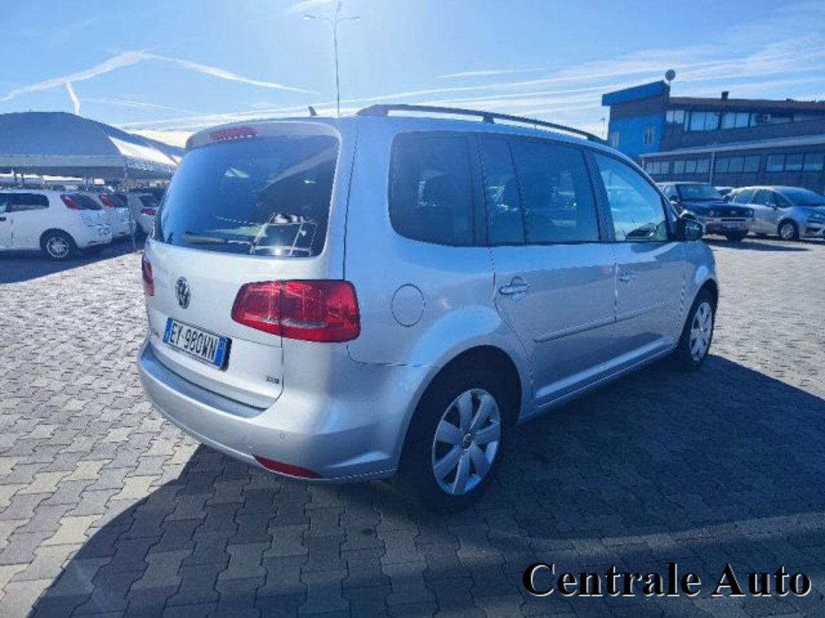 Volkswagen Touran 1.6 TDI DSG Comfortline (5)