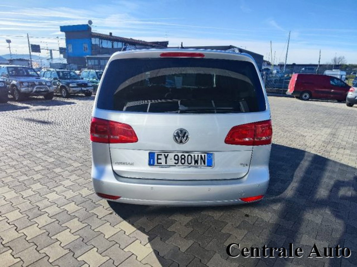 Volkswagen Touran 1.6 TDI DSG Comfortline (6)