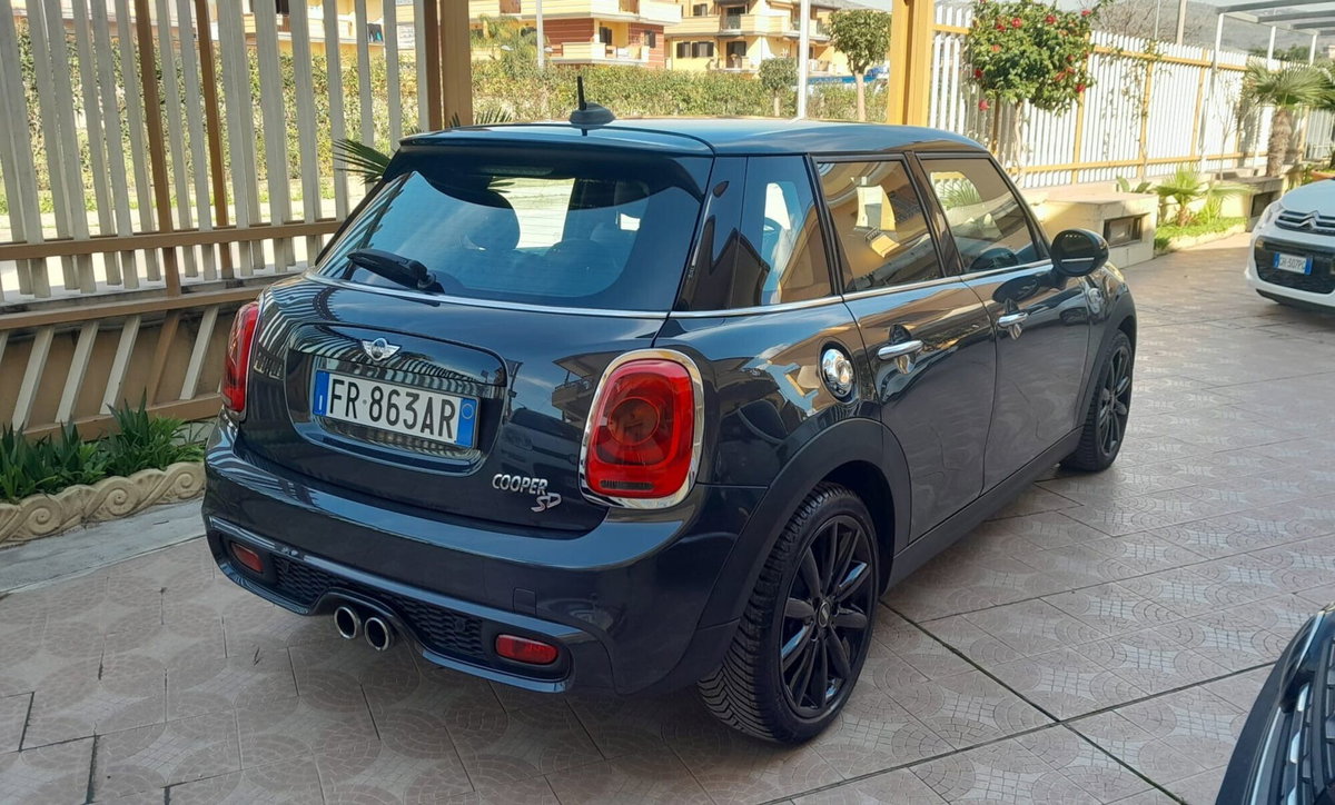 MINI Mini 2.0 Cooper SD aut. Hype 5 porte (5)