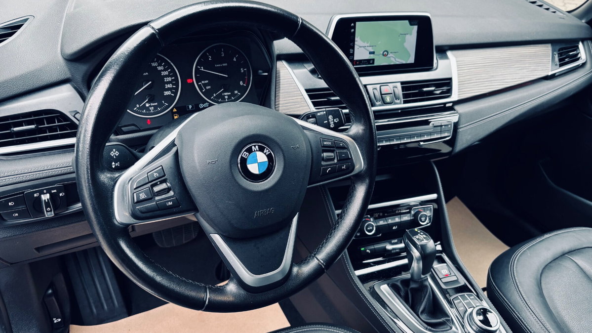 BMW Serie 2 Active Tourer 218d  Luxury (10)