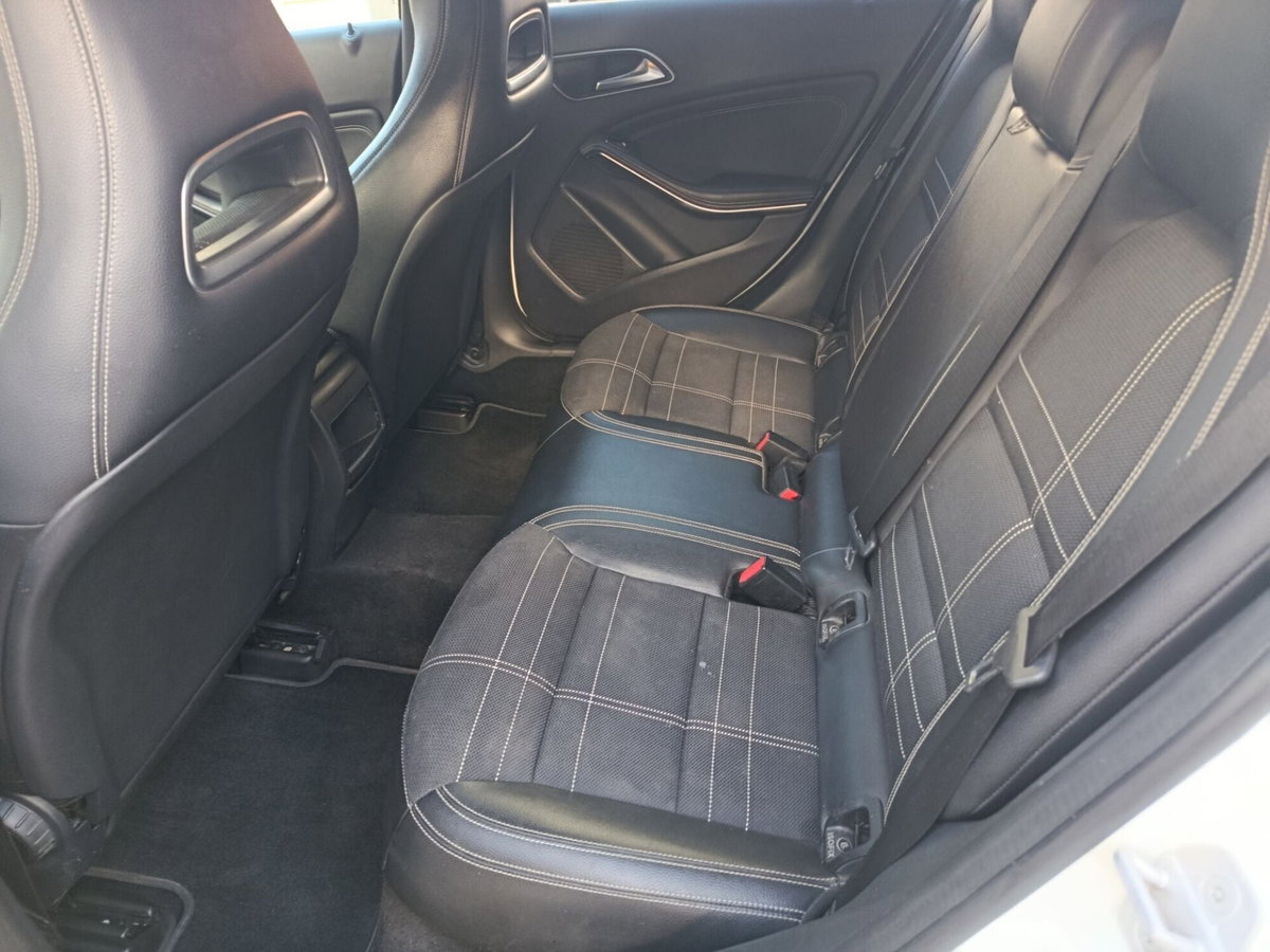 Mercedes-Benz Classe A 180 CDI Executive (19)