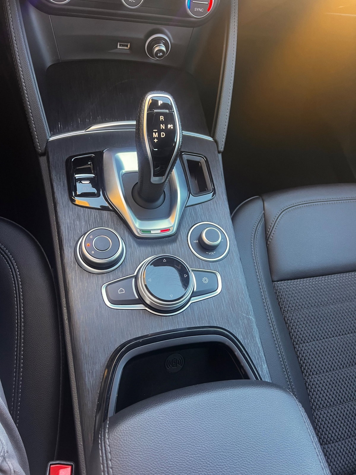 Alfa Romeo Stelvio Stelvio 2.2 Turbodiesel 210 CV AT8 Q4 Veloce (17)