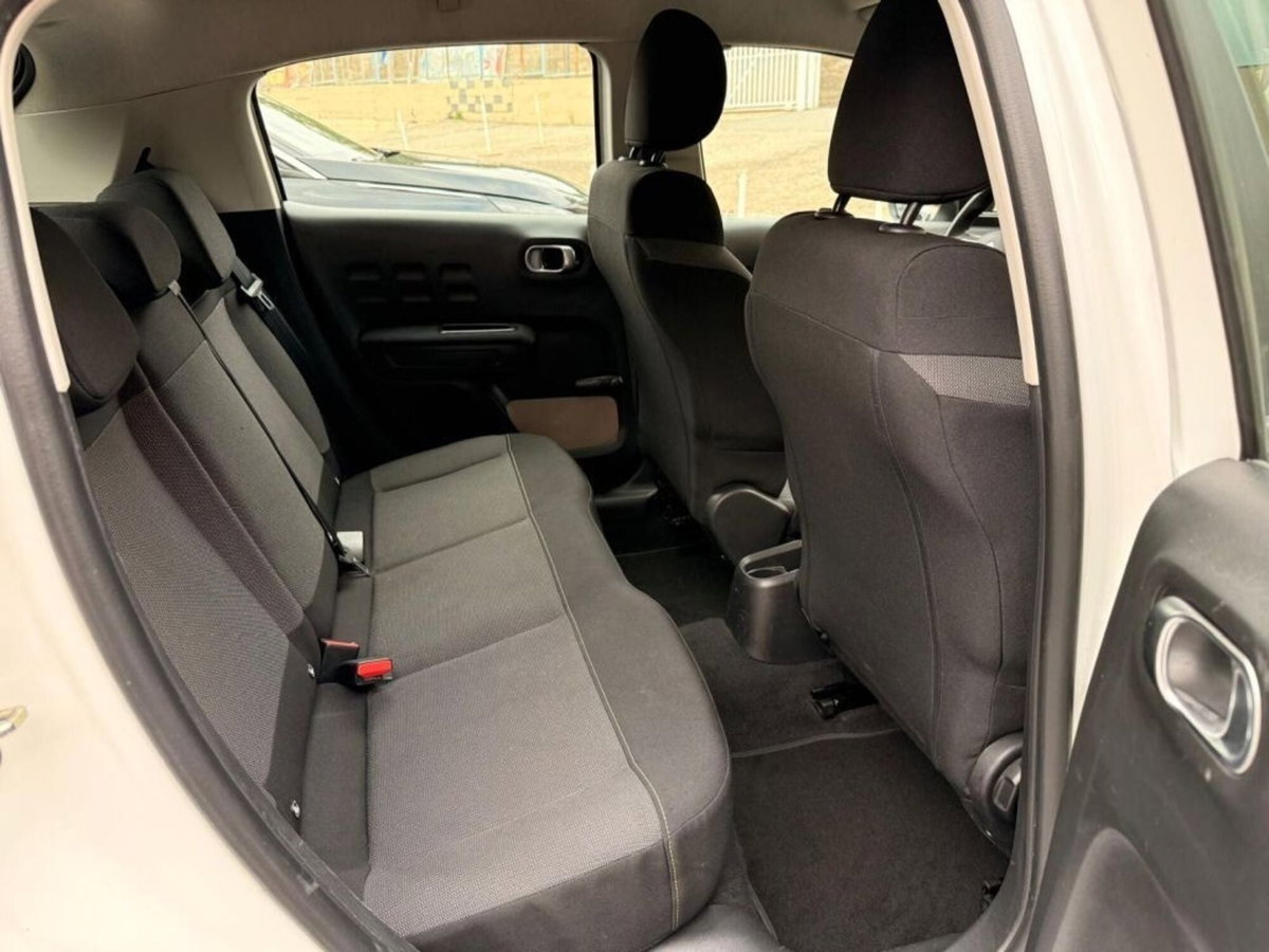Citroen C3 PureTech 110 S&S Shine (13)