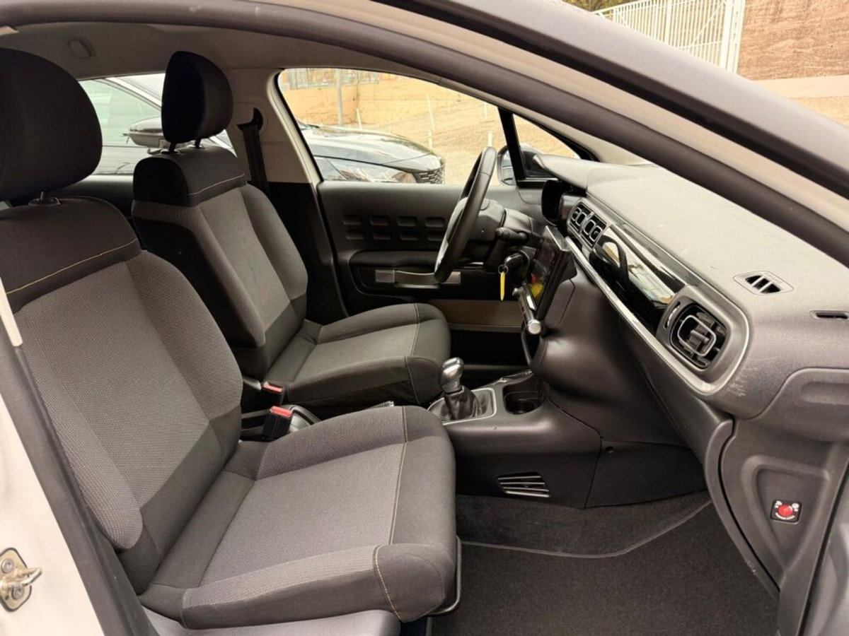 Citroen C3 PureTech 110 S&S Shine (14)