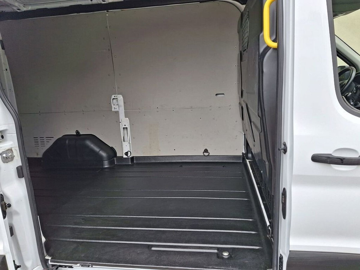 Ford Transit Furgone 350 2.0TDCi EcoBlue 130CV PL-TM Combi Trend N1 (7)