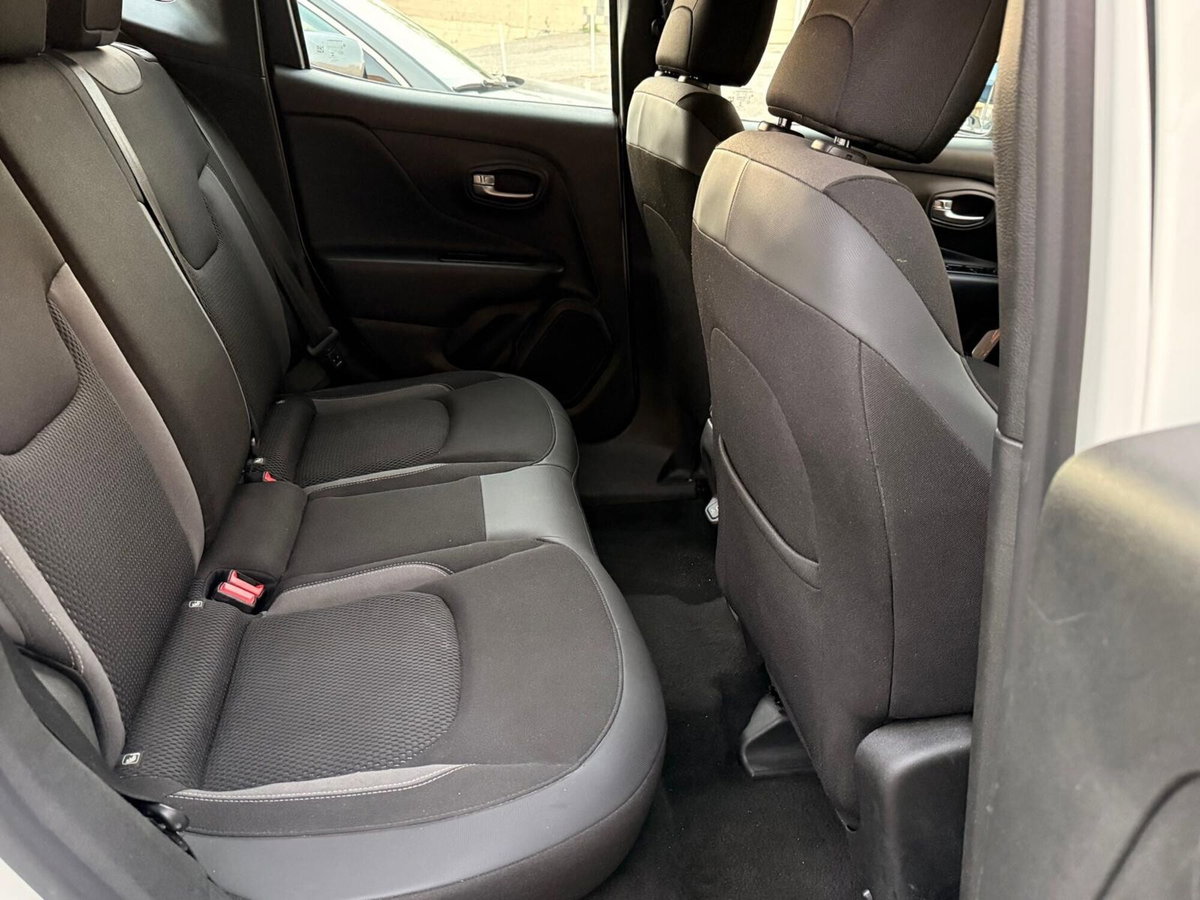 Jeep Renegade 1.6 Mjt 130 CV Limited (13)