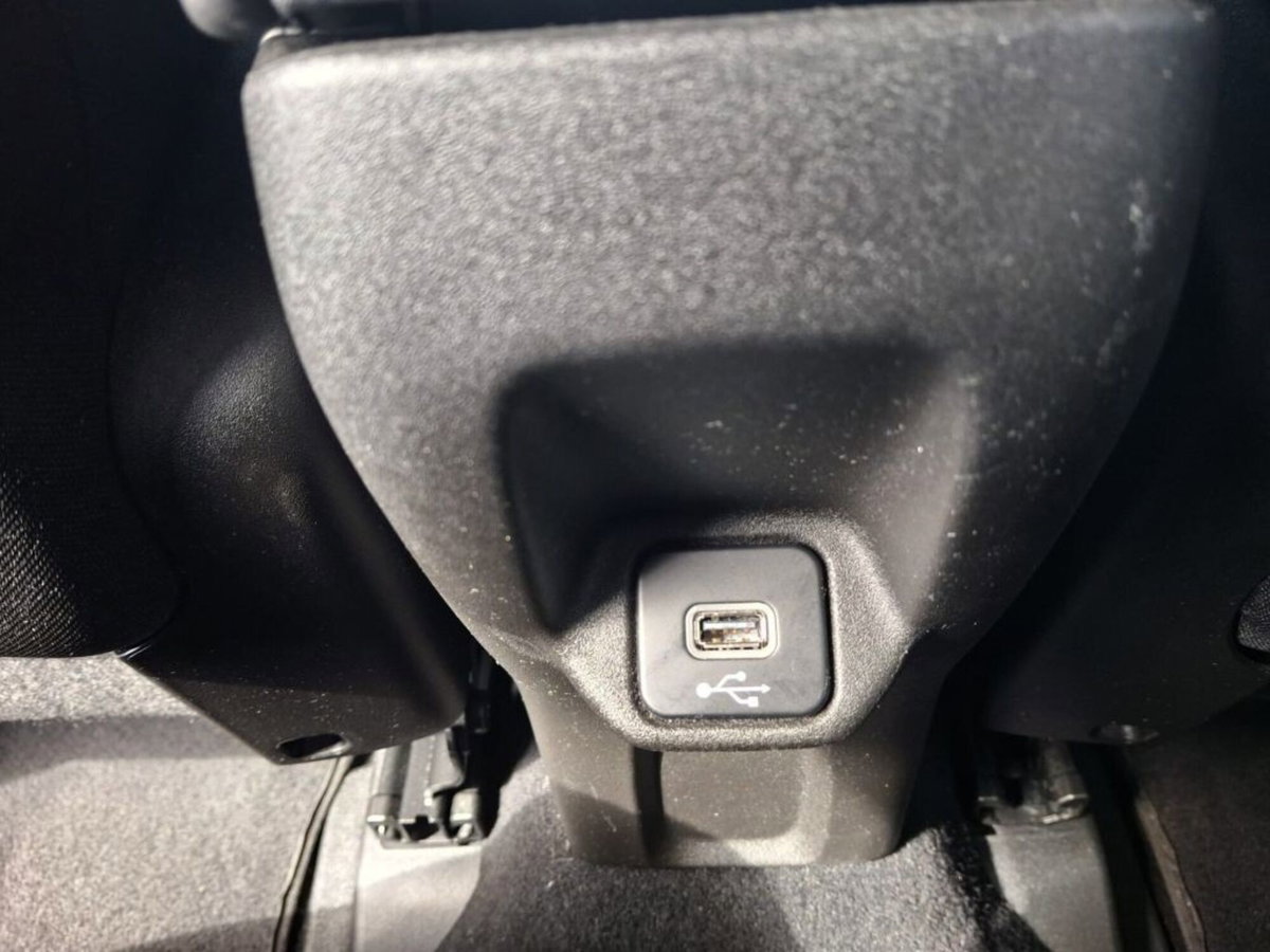 Jeep Renegade 1.6 Mjt 130 CV Limited (19)