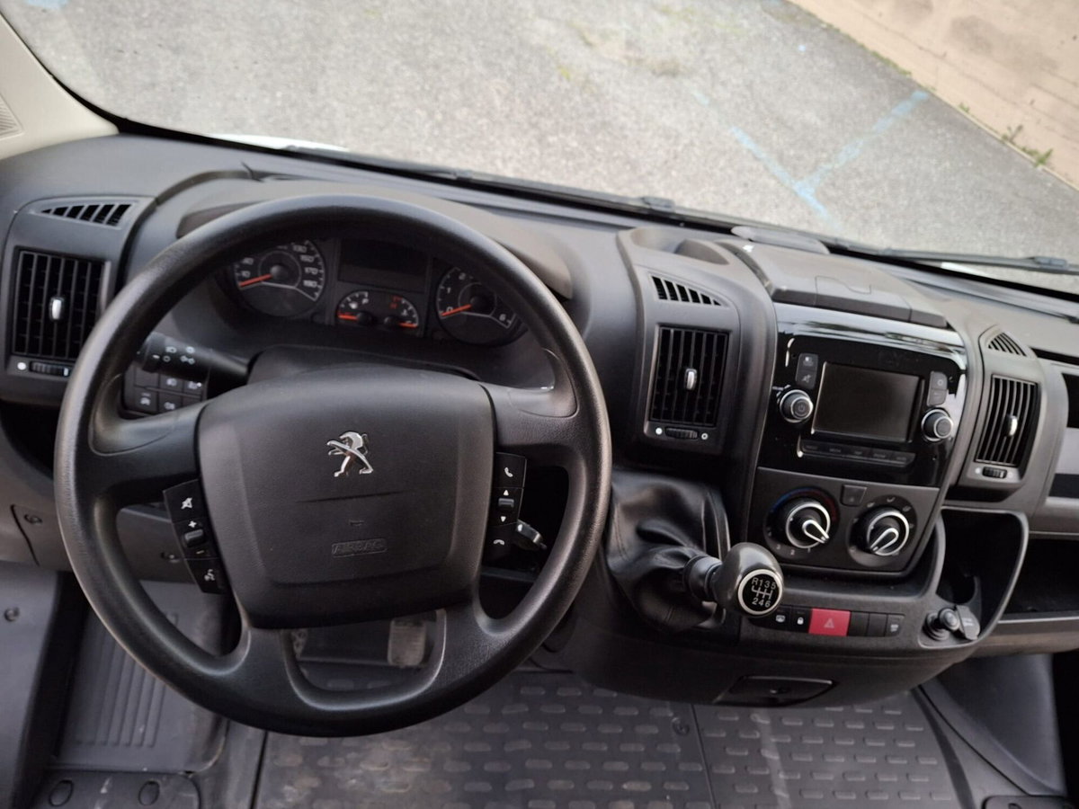 Peugeot Boxer Furgone 333 2.2 BlueHDi 140 S&S PLM-TM Furgone Premium (12)