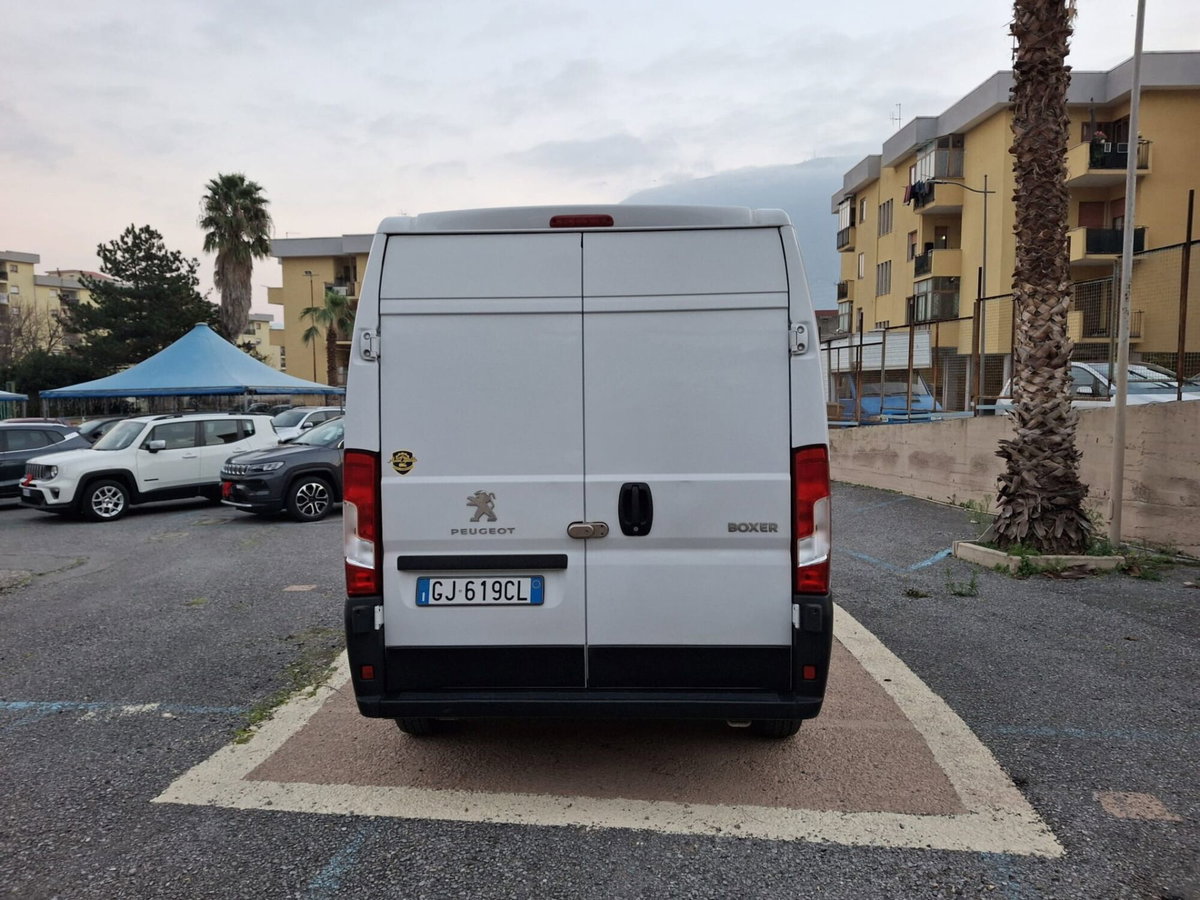 Peugeot Boxer Furgone 333 2.2 BlueHDi 140 S&S PLM-TM Furgone Premium (8)