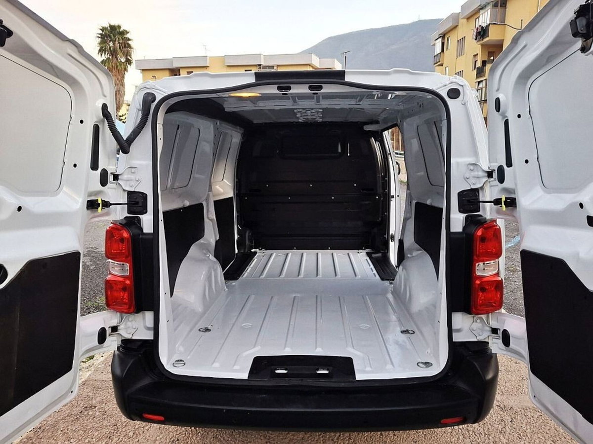 Peugeot Expert Furgone BlueHDi 100 S&S PL-SL-TN Furgone Premium Long (10)