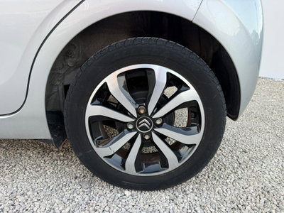 Citroen C1 C1 VTi 68 ETG 5 porte Shine (9)