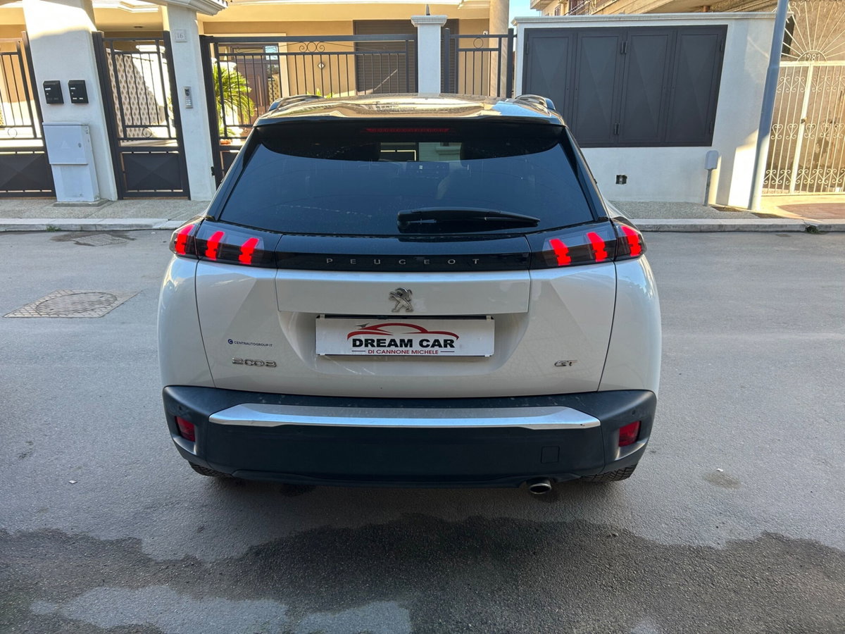 Peugeot 2008 BlueHDi 130 S&S EAT8 GT Pack (13)