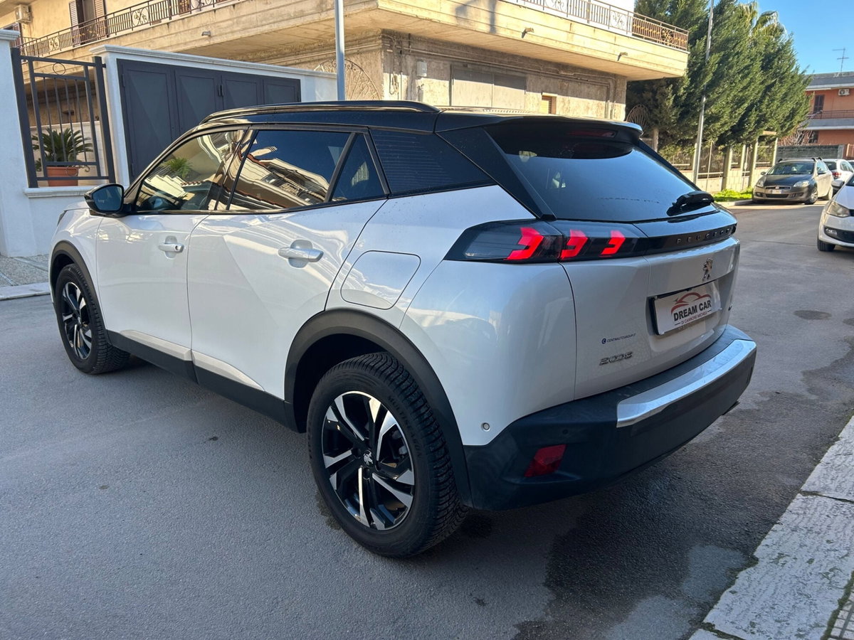 Peugeot 2008 BlueHDi 130 S&S EAT8 GT Pack (15)