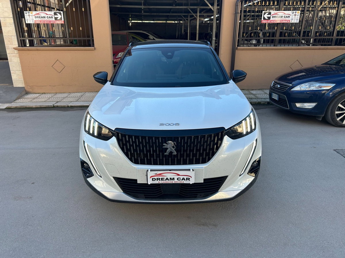 Peugeot 2008 BlueHDi 130 S&S EAT8 GT Pack (2)