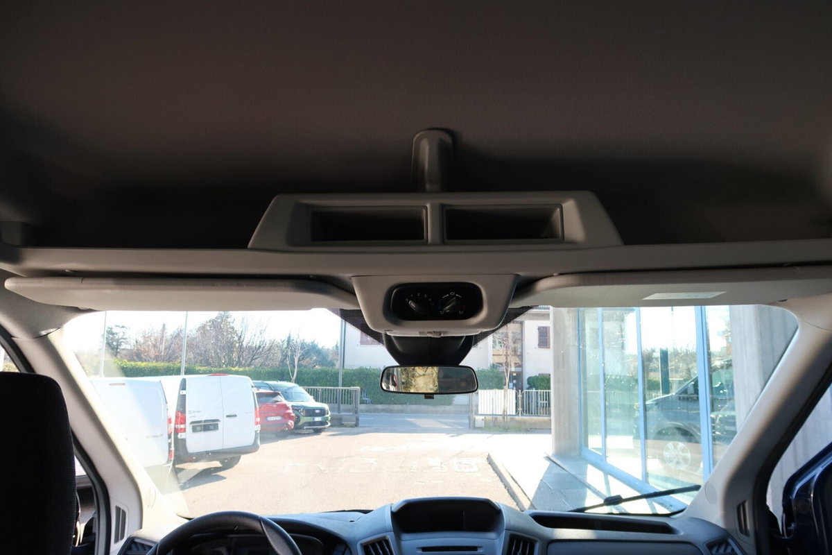 Ford Transit Furgone 350 2.0TDCi EcoBlue 130CV PL-TM Combi Trend N1 (10)