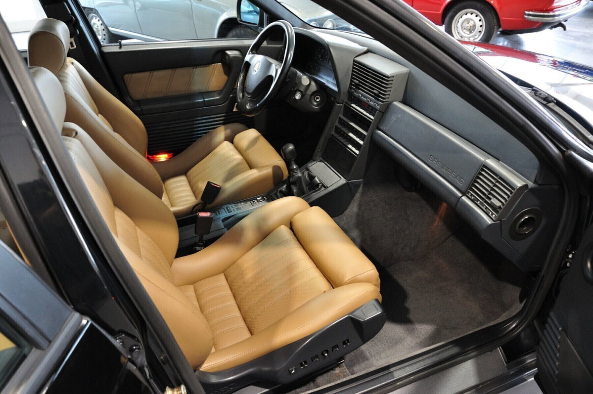 Alfa Romeo 164 3.0i V6 24V cat Q4 (10)