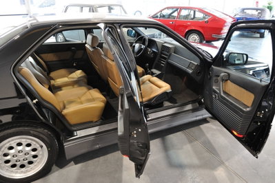 Alfa Romeo 164 3.0i V6 24V cat Q4 (9)