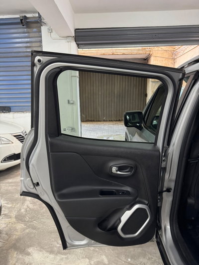 Jeep Renegade 1.6 Mjt 120 CV Limited (16)