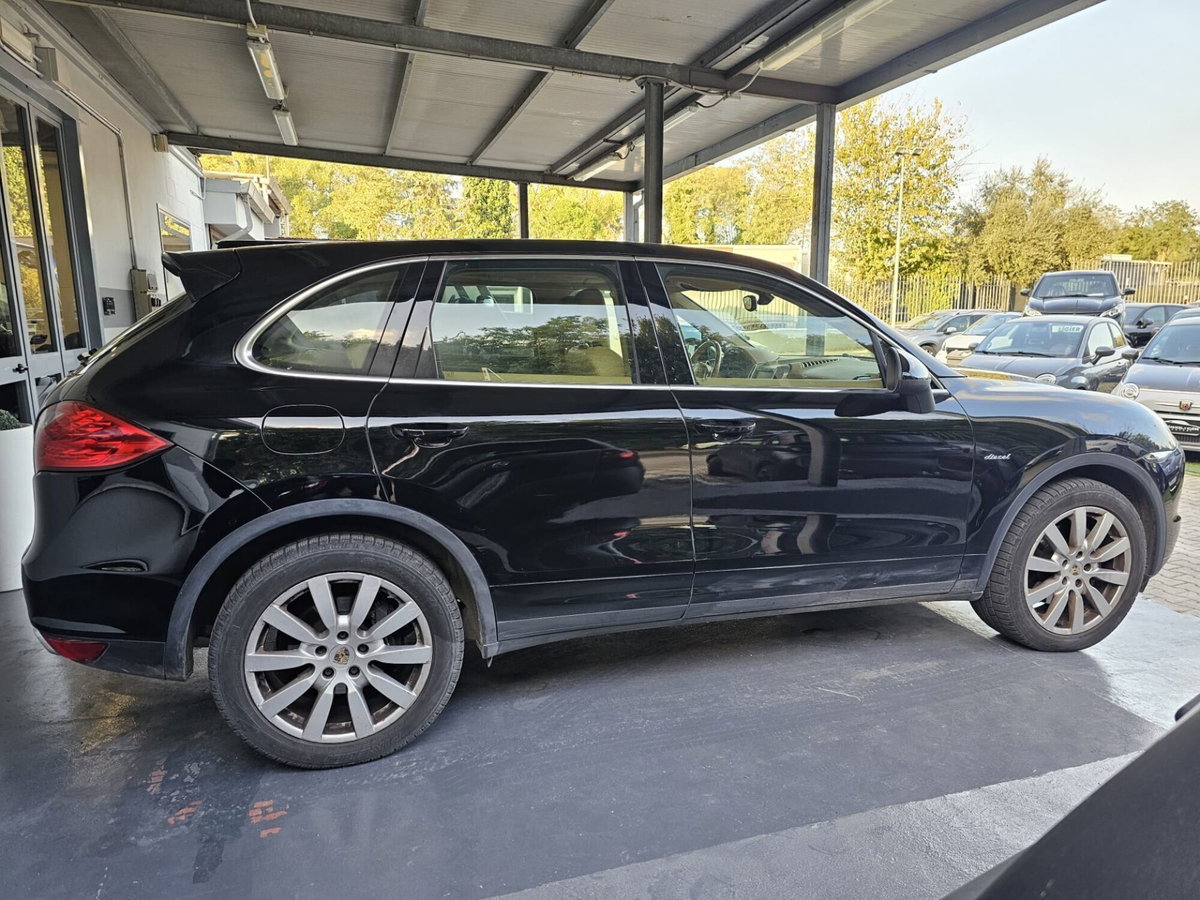 Porsche Cayenne 3.0 Diesel (10)