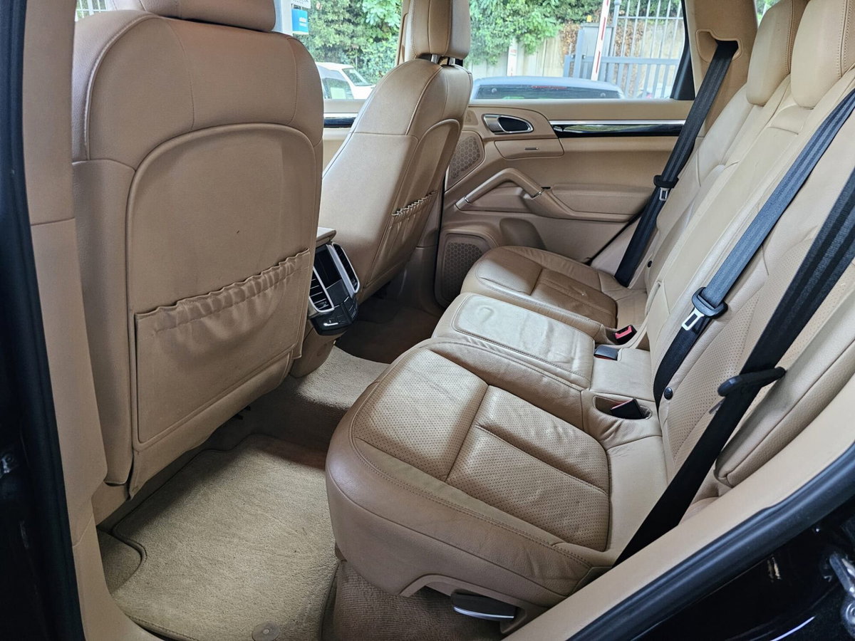 Porsche Cayenne 3.0 Diesel (12)