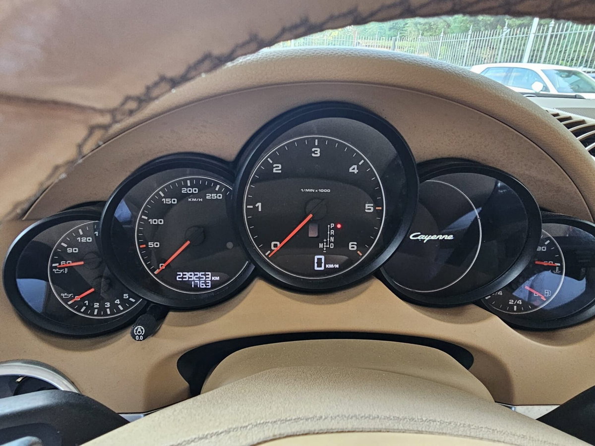 Porsche Cayenne 3.0 Diesel (16)