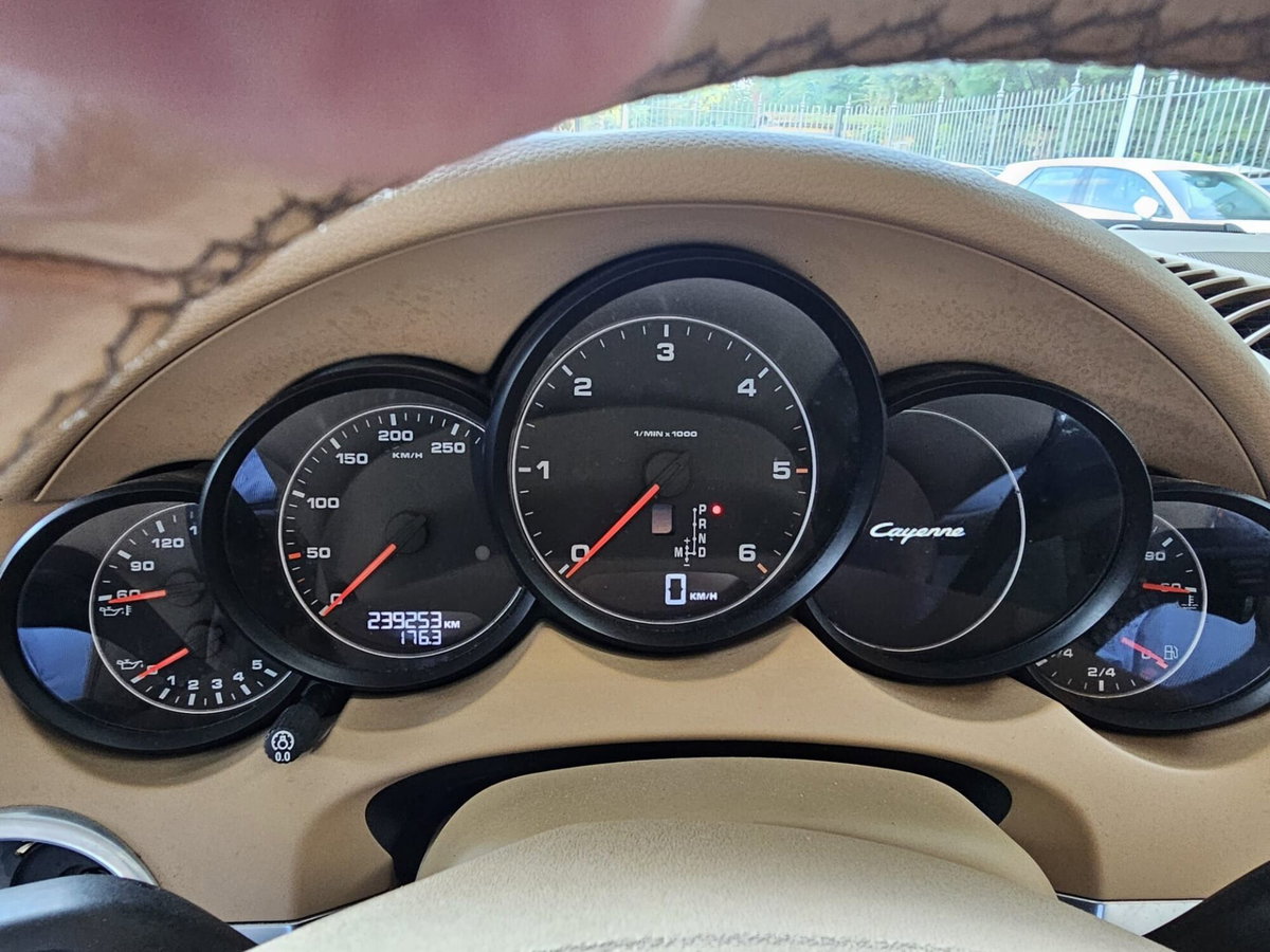 Porsche Cayenne 3.0 Diesel (18)