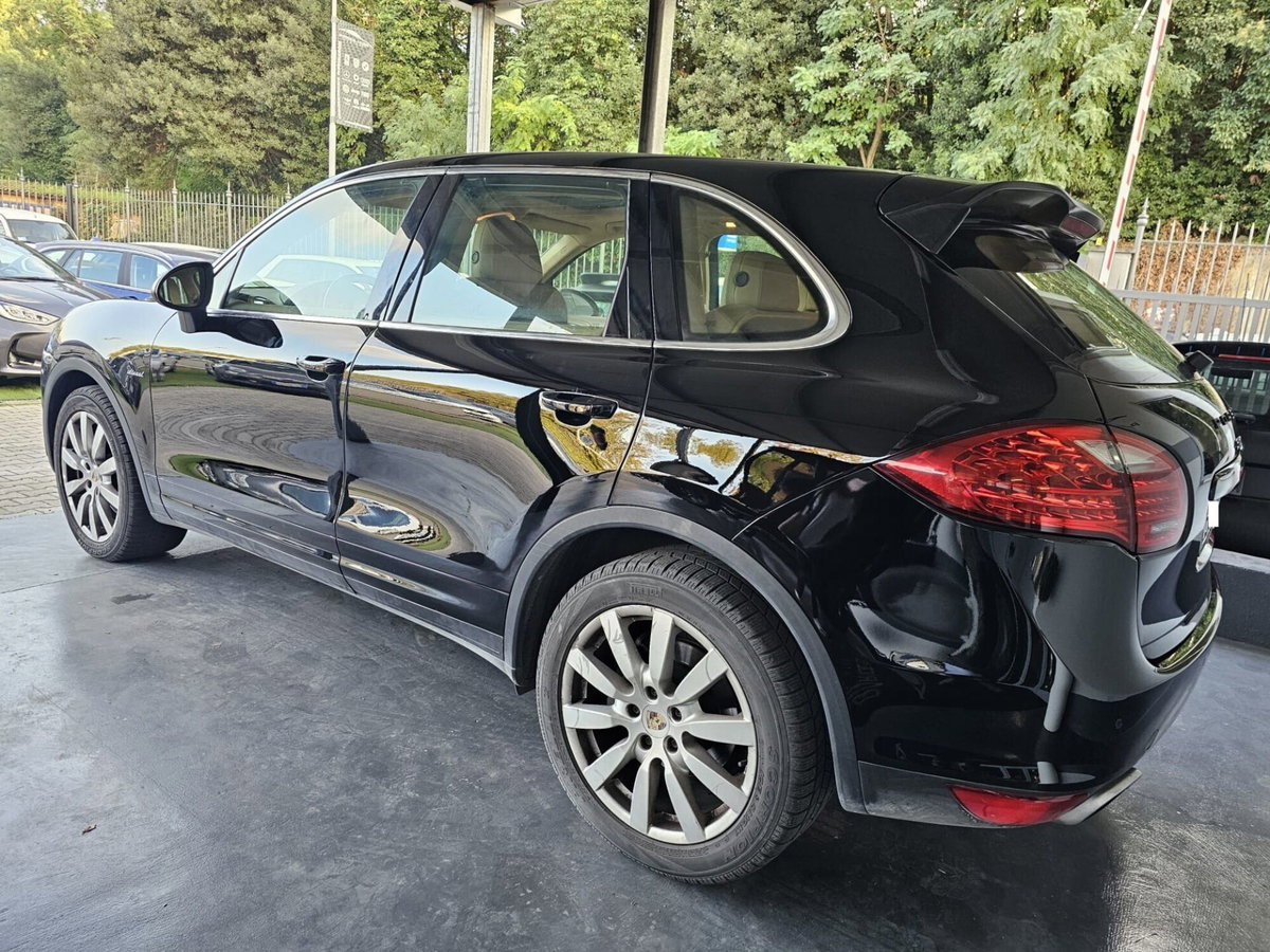 Porsche Cayenne 3.0 Diesel (4)