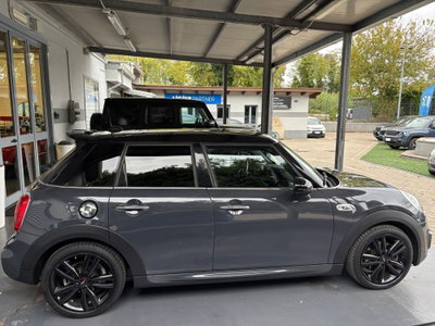 MINI Mini 2.0 Cooper SD Hype 5 porte (9)