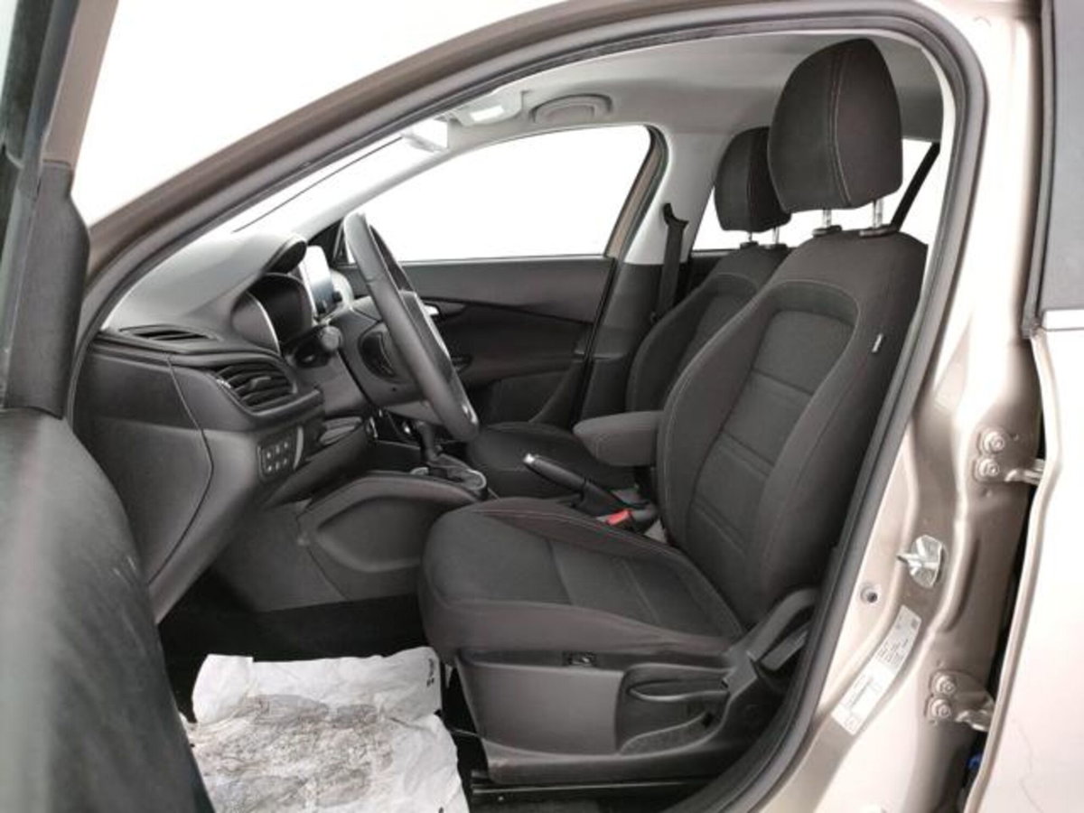 Fiat Tipo Station Wagon Tipo 1.6 Mjt S&S DCT SW Lounge (5)