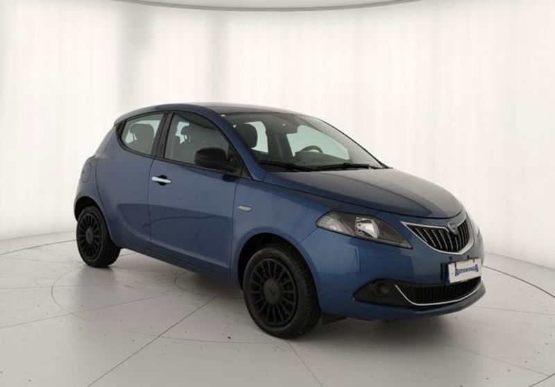 Lancia Ypsilon 1.0 FireFly 5 porte S&S Hybrid Ecochic Silver