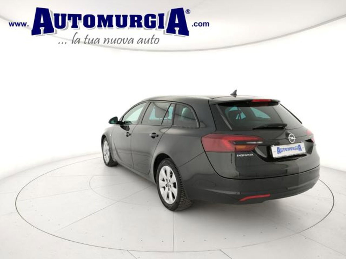 Opel Insignia Station Wagon CDTI 140CV Ecopower 104gr. Sports Cosmo (3)