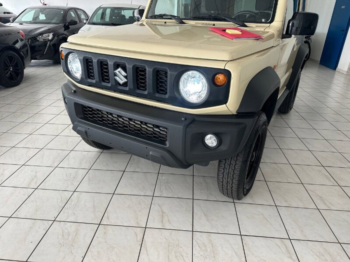 Suzuki Jimny 1.5 5MT Top (13)