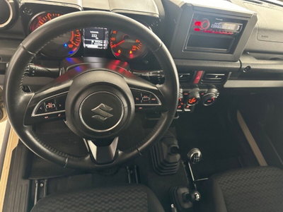 Suzuki Jimny 1.5 5MT Top (15)