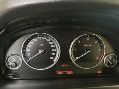 BMW X5 xDrive40d Luxury (9)
