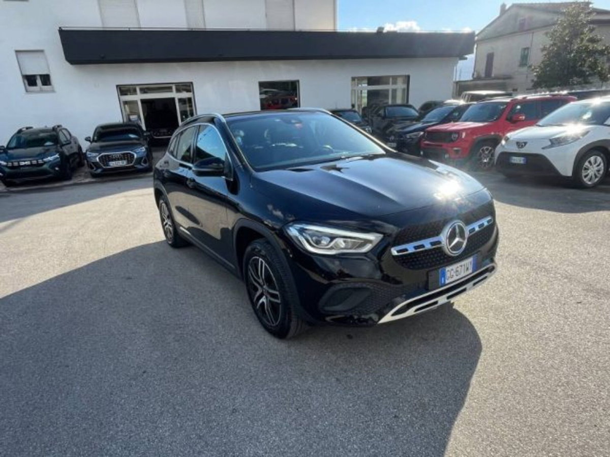 Mercedes-Benz GLA SUV 250 e phev Progressive Extra auto (2)