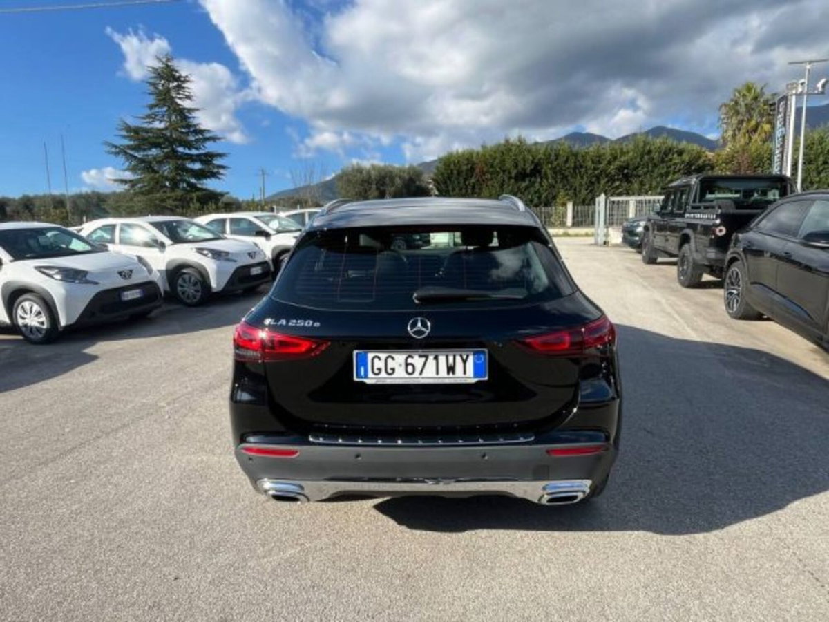 Mercedes-Benz GLA SUV 250 e phev Progressive Extra auto (4)