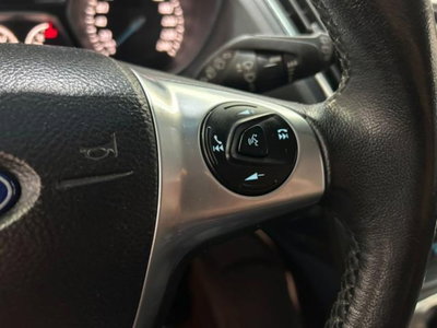 Ford Kuga 2.0 TDCI 150 CV S&S 4WD Powershift Titanium (16)