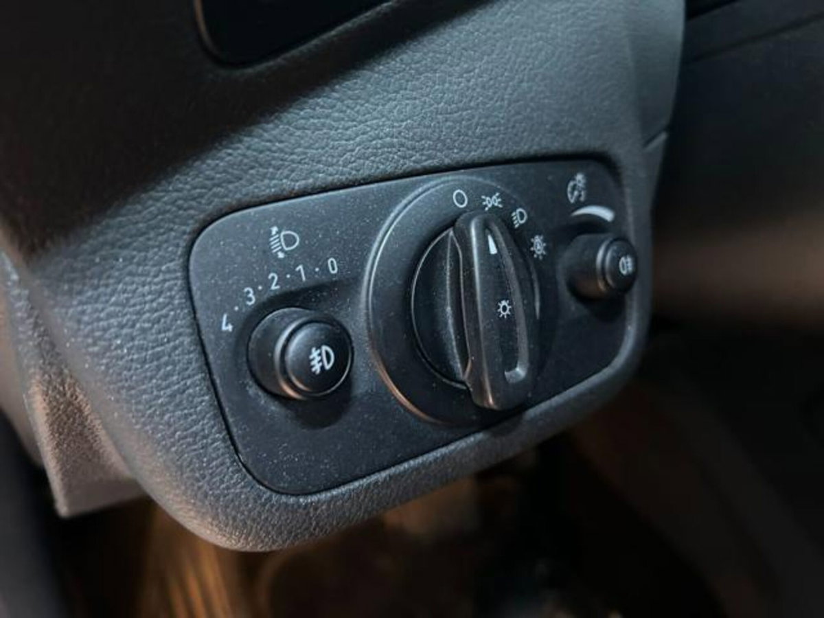 Ford Kuga 2.0 TDCI 150 CV S&S 4WD Powershift Titanium X (20)