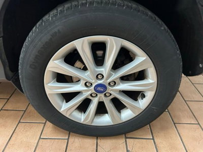 Ford Kuga 2.0 TDCI 150 CV S&S 4WD Powershift Titanium (8)