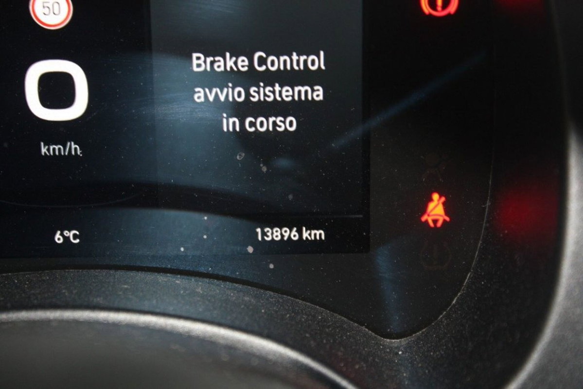 Fiat Pandina 1.0 firefly hybrid s&s 70cv (11)