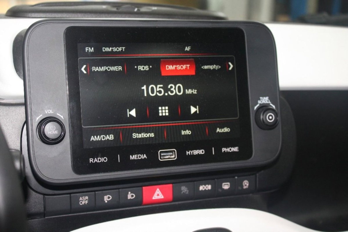 Fiat Pandina 1.0 firefly hybrid s&s 70cv (12)