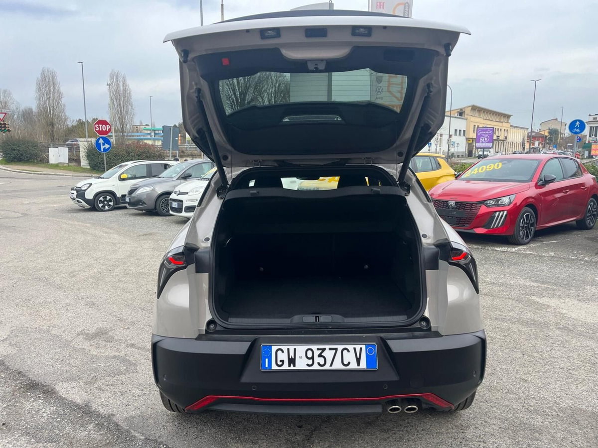Alfa Romeo Junior 1.2 ibrida 145cv edct6 (9)